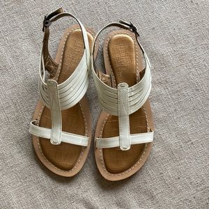 White Patent Leather Clark’s Sandals Sz 6.5